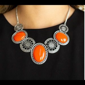 PAPARAZZI ORANGE AND SILVER NECKLACE